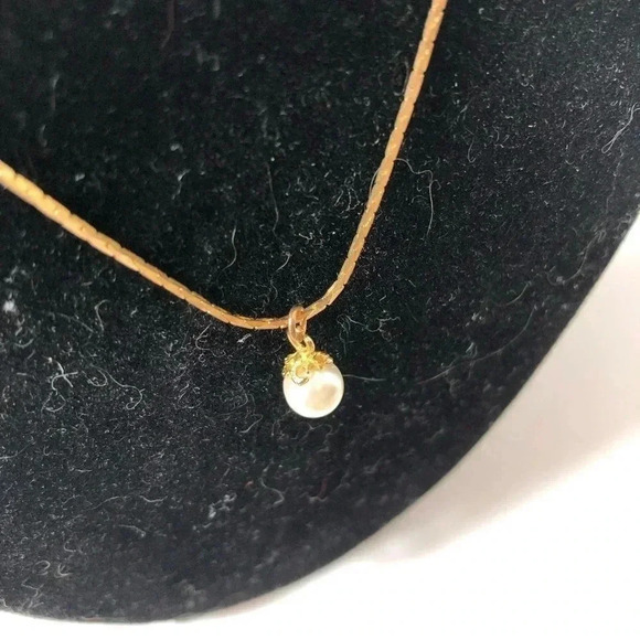 Vtg Goldtone Chain with Single Pearl Pendant - Picture 3 of 7